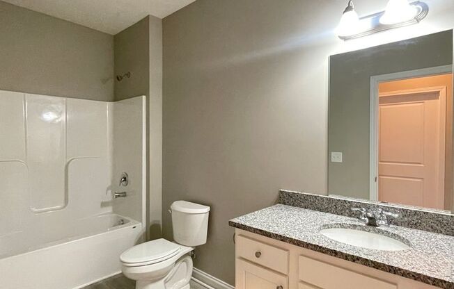 1 bed, 1 bath, 765 sqft, $895, Unit 230 1D