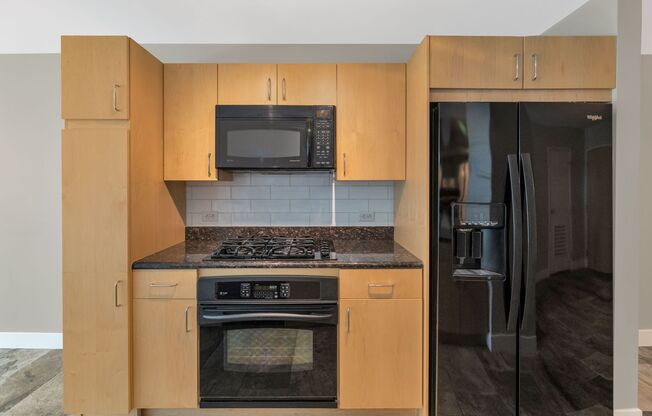 2 beds, 2 baths, $2,945, Unit # 603