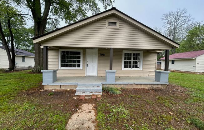 Cute 2 Bedroom 1 Bath Home in Jacksonville