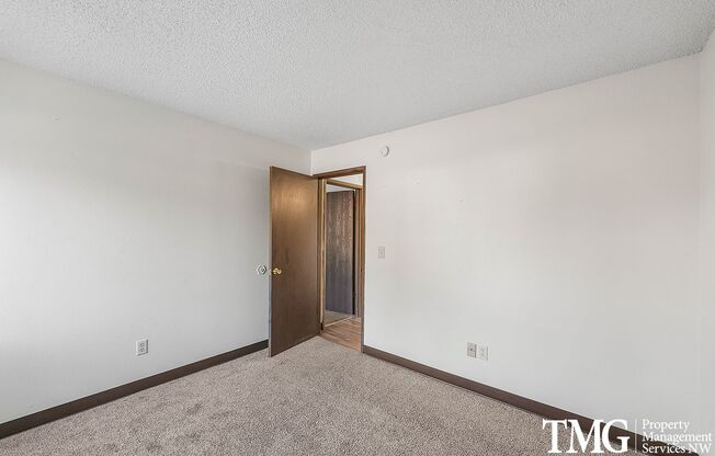 2 beds, 1 bath, 778 sqft, $1,450, Unit 10