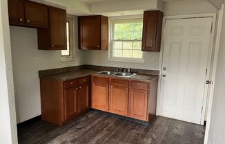 2 beds, 1.5 baths, $1,200