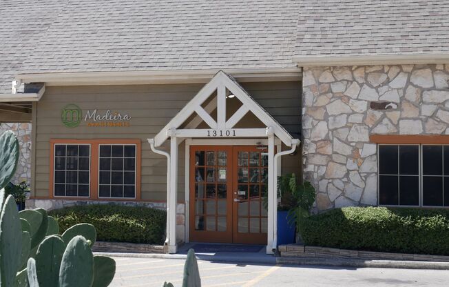 2 beds, 2 baths, 716 sqft, $1,199, Unit 7206