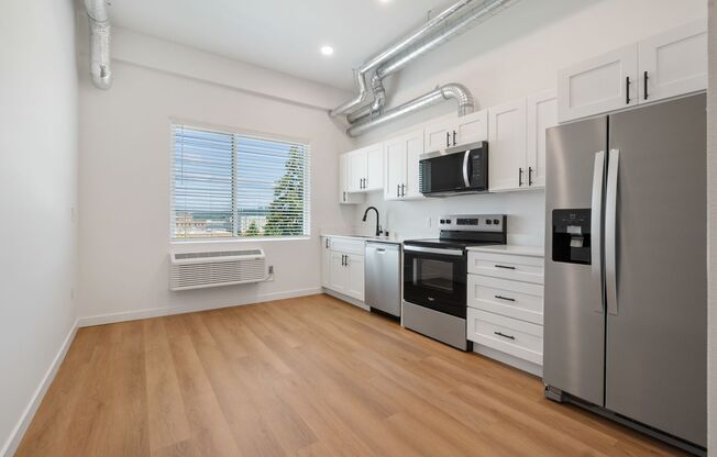 Studio, 1 bath, 351 sqft, $1,199, Unit 119