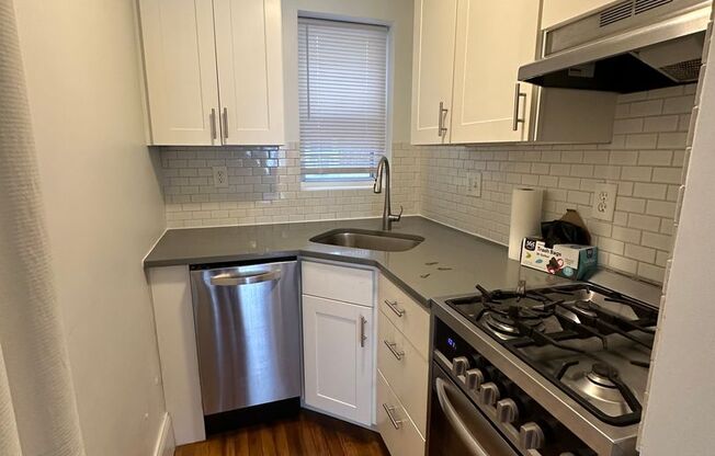 2 beds, 1 bath, 524 sqft, $2,290, Unit 109 Summer #114