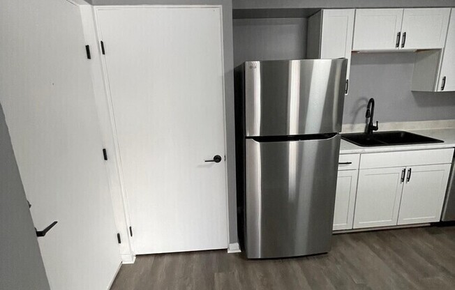 3161 Northwood St. Apt.