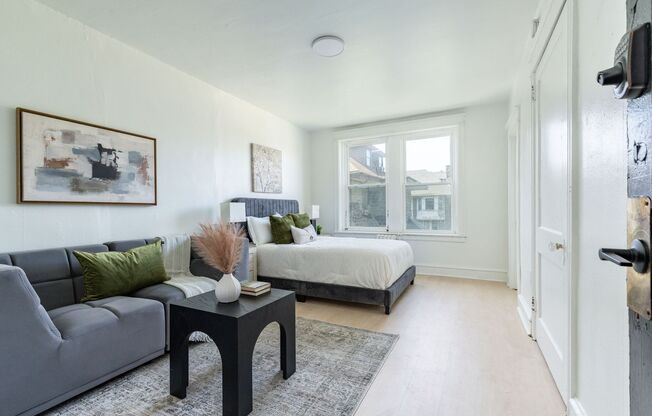 Studio, 1 bath, 375 sqft, $1,049, Unit C3