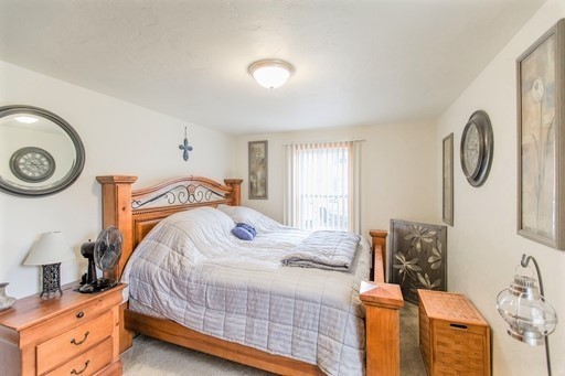 2 beds, 1 bath, $1,075, Unit 1156-10