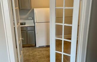 265 Lyndhurst Place