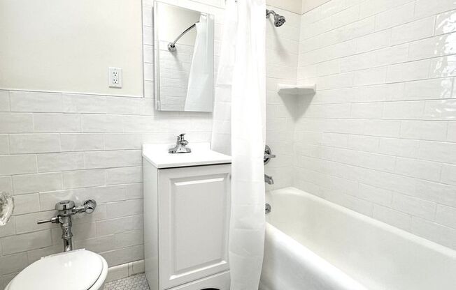 2490 California Street