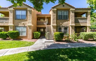 Beautiful 2Bed/2Bath First Floor Condo located in Silverado Ranch