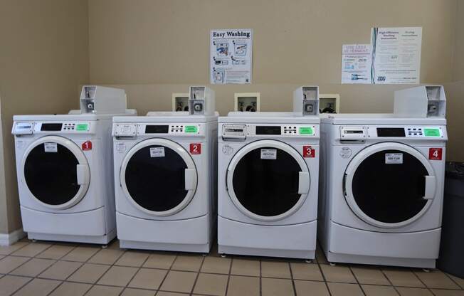 Bristol Lakes Laundry Center