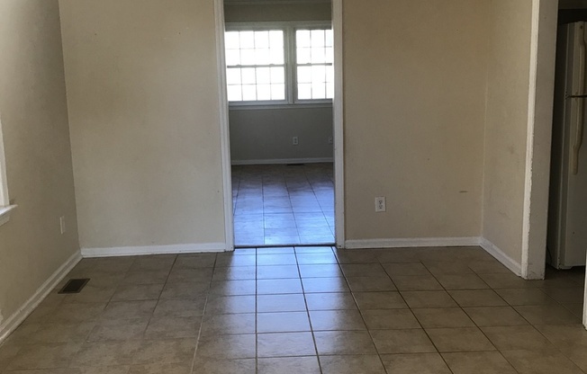 92 Fort Worth Street, Hampton - Available NOW