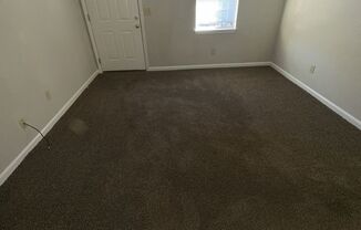 2 beds, 1 bath, $650, Unit C8