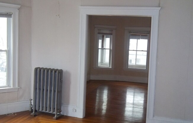 20 PAULINA ST