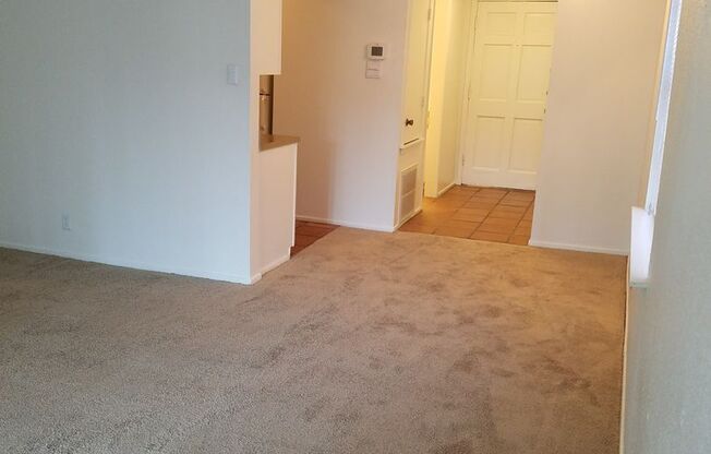 Studio, 1 bath, 450 sqft, $710, Unit *525