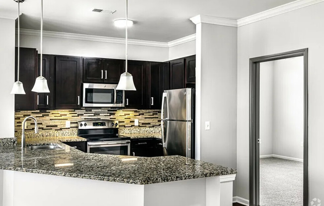 Greenwood Reserve | Lenexa, KS | Kitchen