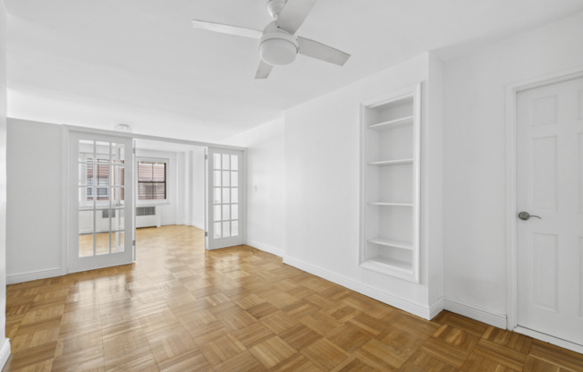 420 E 55 ST