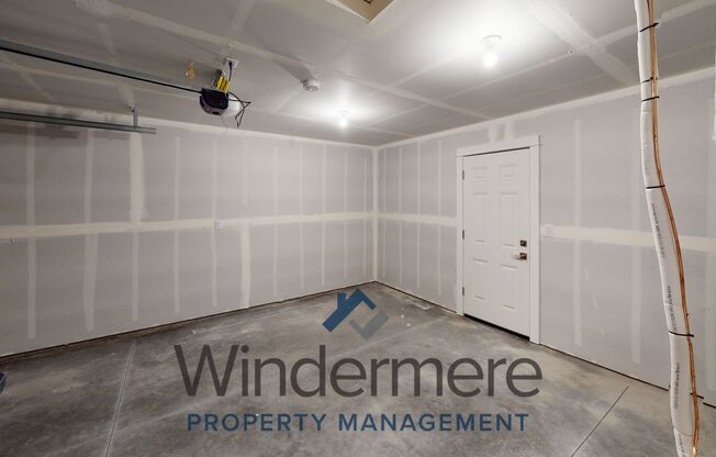 3 beds, 2 baths, 1,064 sqft, $1,895, Unit 1412 Artesia
