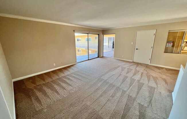 2 Bedroom 2 Bathroom Condo Close to the Beach