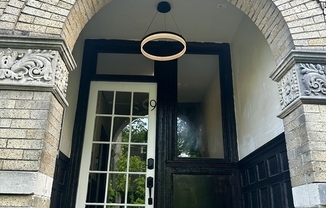 9 CHILCOTT PL