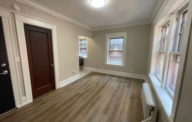 1 bed, 1 bath, $1,249, Unit 308