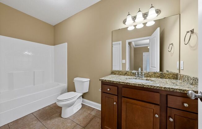 1 bed, 1 bath, 765 sqft, $795, Unit 14