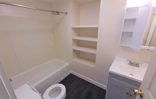 220-222 West Spencer Street