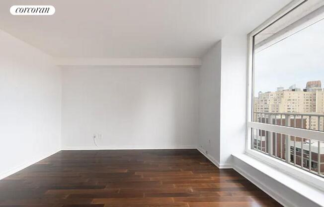 Studio, 1 bath, 450 sqft, $3,700, Unit 16G