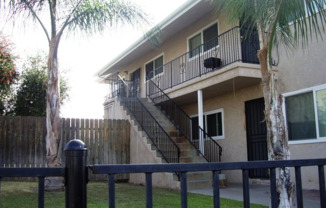 2 bedroom, 1 bath, upper level unit