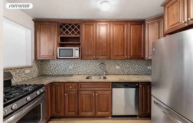 123 W 131 ST