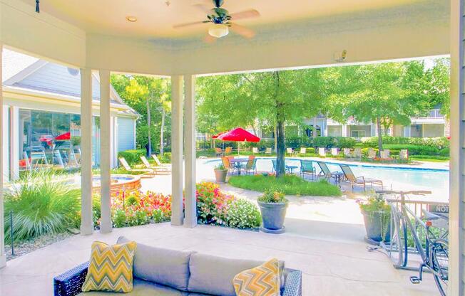 Ample outdoor lounges at The Remington at Memorial in Tulsa, OK, For Rent. Now leasing 1 and 2 bedroom apartments.