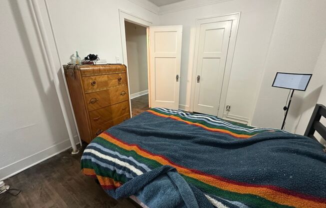 1 bed, 1 bath, $1,325, Unit 40