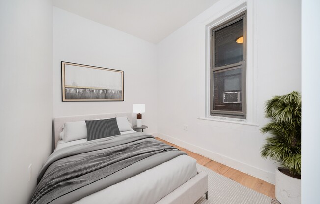 436 E 76 ST