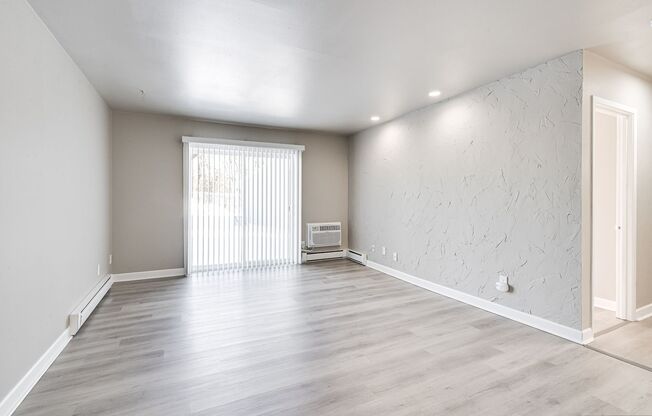 1 bed, 1 bath, 585 sqft, $899, Unit 3600 - 201