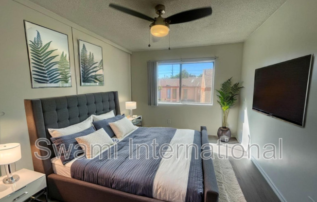 332 W REGENT ST
