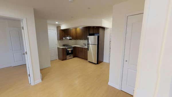 2 beds, 1 bath, 900 sqft, $3,000, Unit 2A