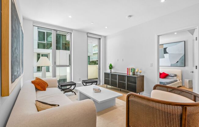 1 bed, 1 bath, 569 sqft, $3,600, Unit 519