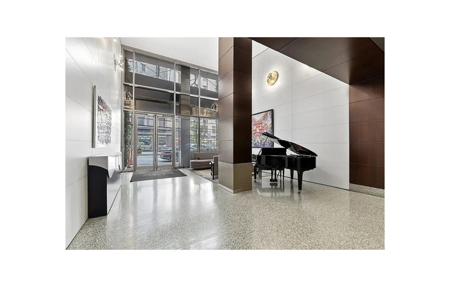 2 beds, 2.5 baths, 1,104 sqft, $7,500, Unit 4C