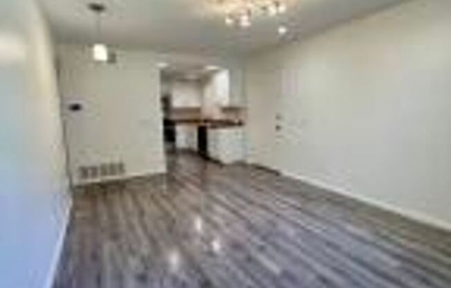 Discover this beautifully maintained 1-bedroom, 1-bath condo located in the heart of Thousand Oaks