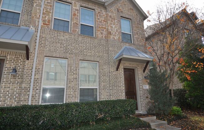 Townhome in the heart of Las Colinas and Irving