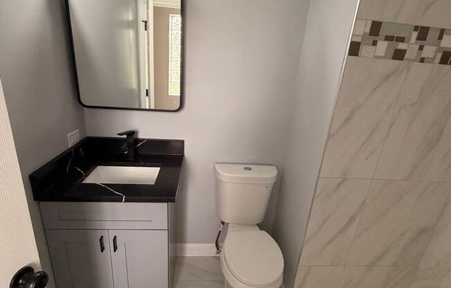 3 beds, 2 baths, 1,550 sqft, $2,450, Unit 3