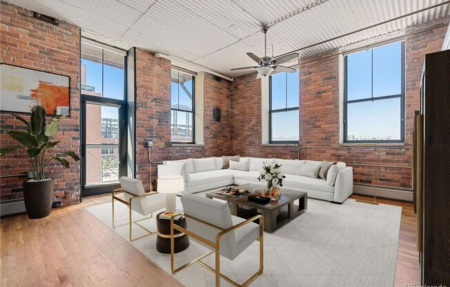 1 BED 1 BATH 2 PARKING SPOTS ACROSS FROM ROCKIE'S STADIUM!