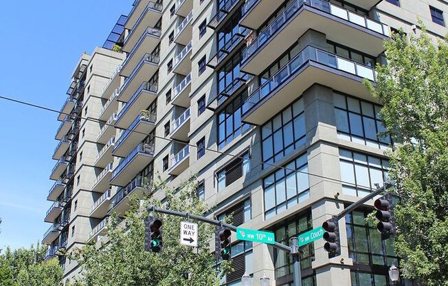 Luxury in the Heart of the Pearl – Stunning 2 Bedroom/2 Bath Condo Available at The Henry!