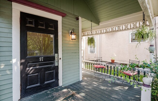 Studio, 1 bath, 290 sqft, $2,175, Unit 1