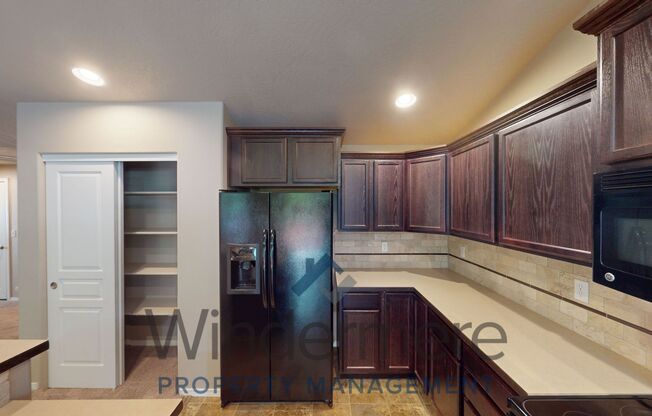 1310 SW Greeley *Homestead Acres* *New Virtual Tour!*