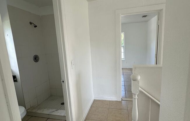 6 beds, 2 baths, $2,100