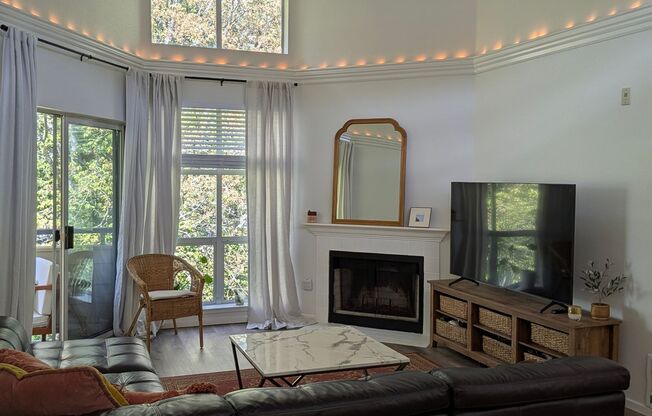 Meydenbauer Condo for Rent