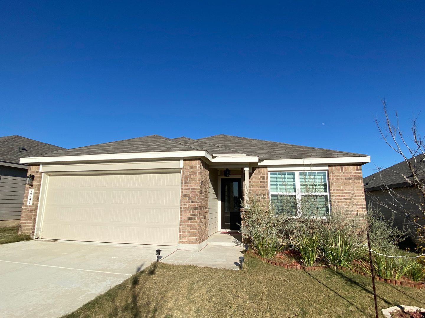 Voss Farms / Fridge Included / Separate Dining Area / Fenced in Yard / NBISD / 2 Community Pools