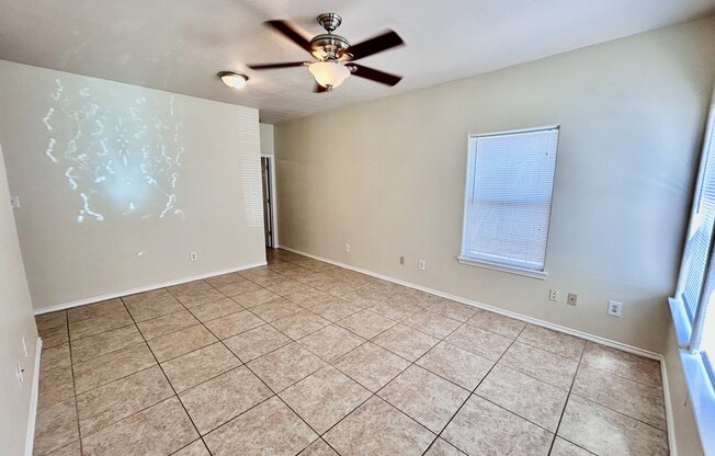 1104 CYN EDGE