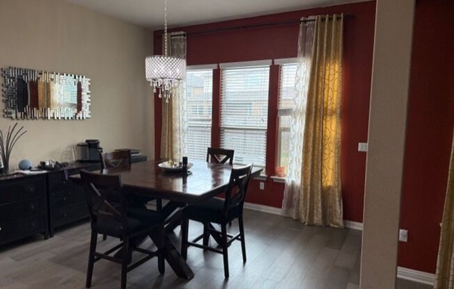 Single Story -4 Bed/2.5 Bath Plus Study in Pearson Place!